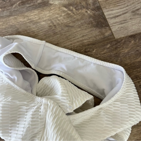 NWT! Cupshe High Thigh, High Waist Bikini Bottoms with Tie Front - Neutral Bone - Picture 2 of 8